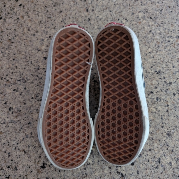 Vans SK8 kids off the wall zombie shark size 2.5Y - Picture 4 of 4